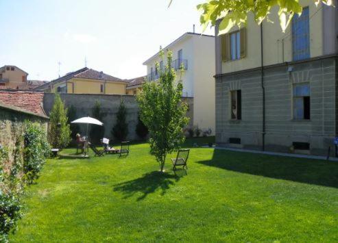 Hotel L'Ortodellerose Alba  Exterior foto